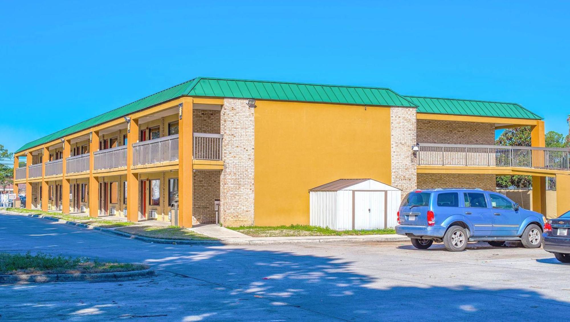 Mayfair Inn Williamston Exterior foto